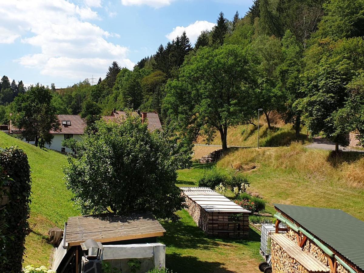 Holiday Home With Garden Langenbach  ภายนอก รูปภาพ